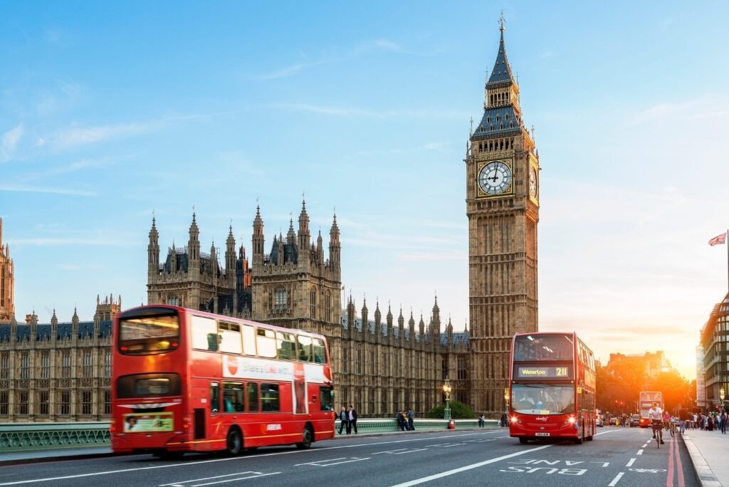 Plan seamless long-distance trips with a trusted travel platform